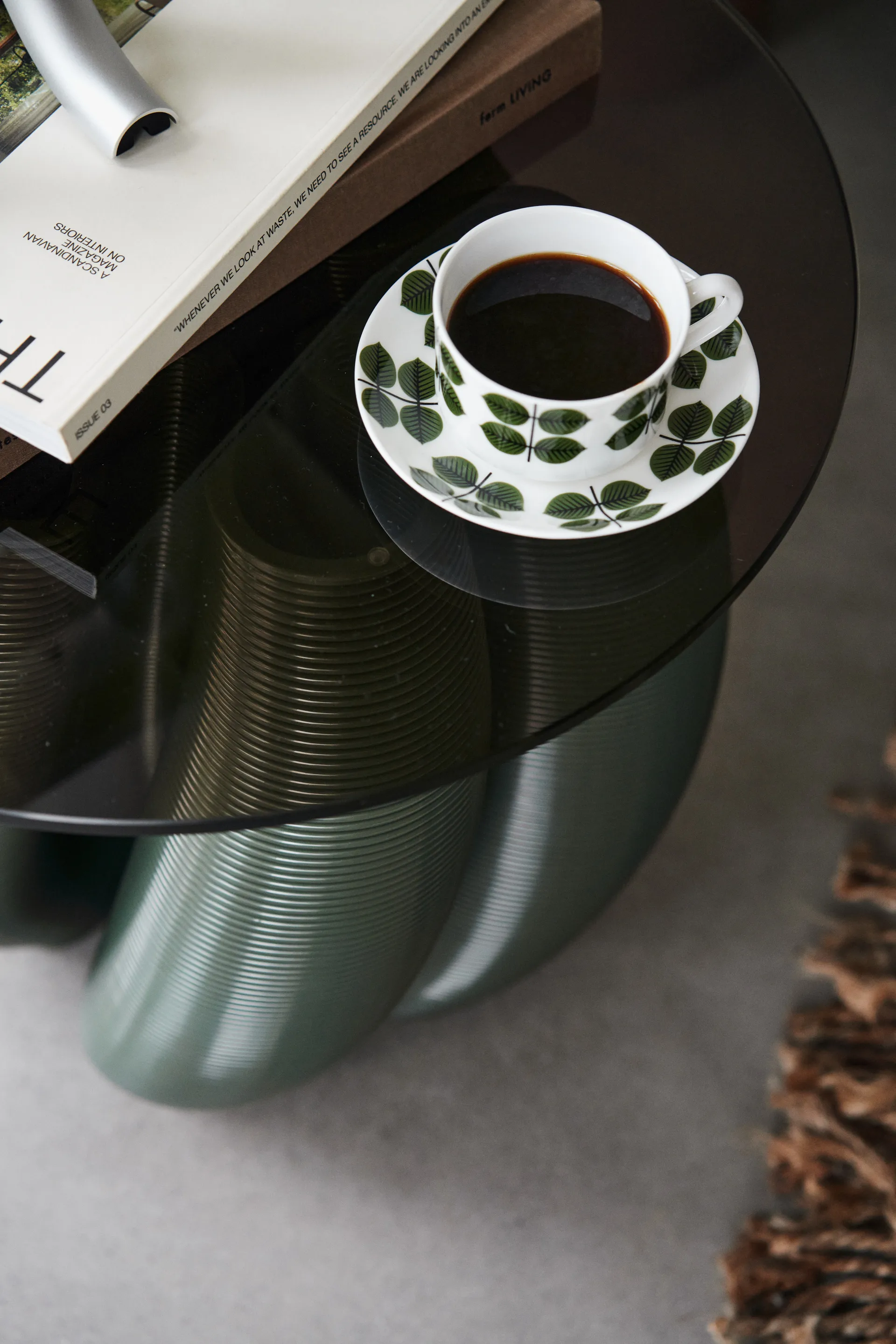 Mesa auxiliar Water lily Ø50 cm, Olive Ekbacken Studios