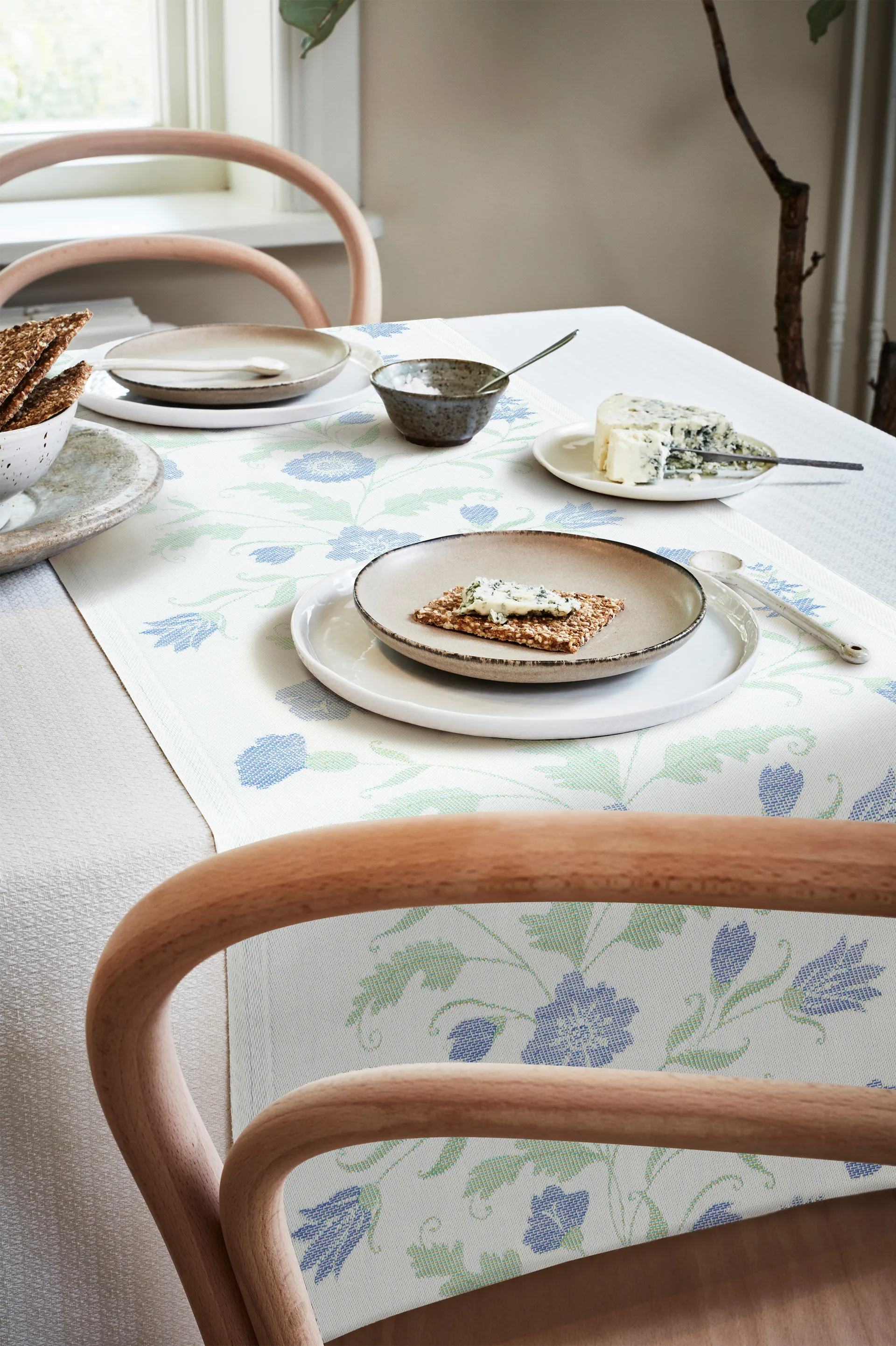 Camino de mesa Blå blom, 35x120 cm Ekelund Linneväveri