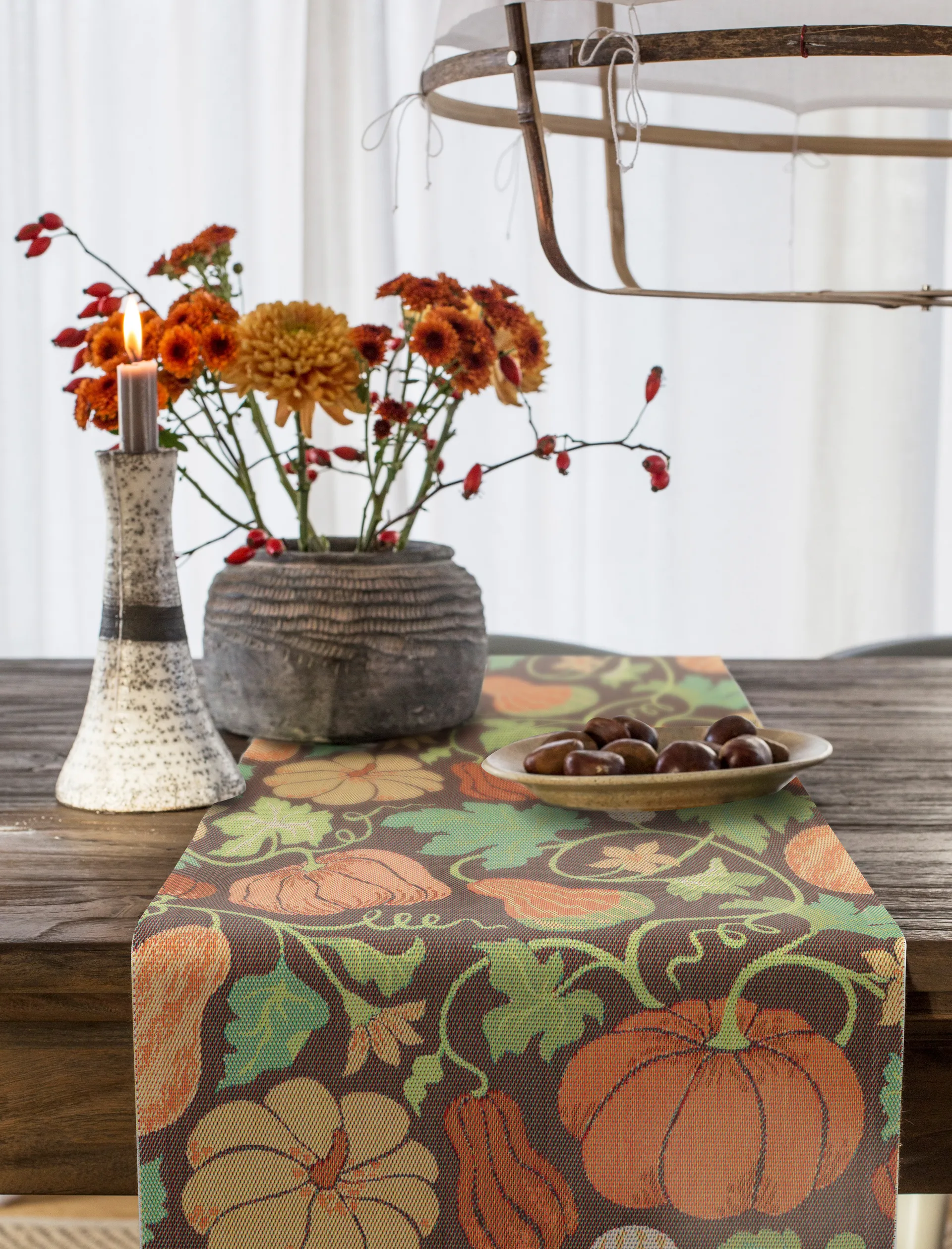 Camino de mesa Plenty of pumpkin, 35x120 cm Ekelund Linneväveri
