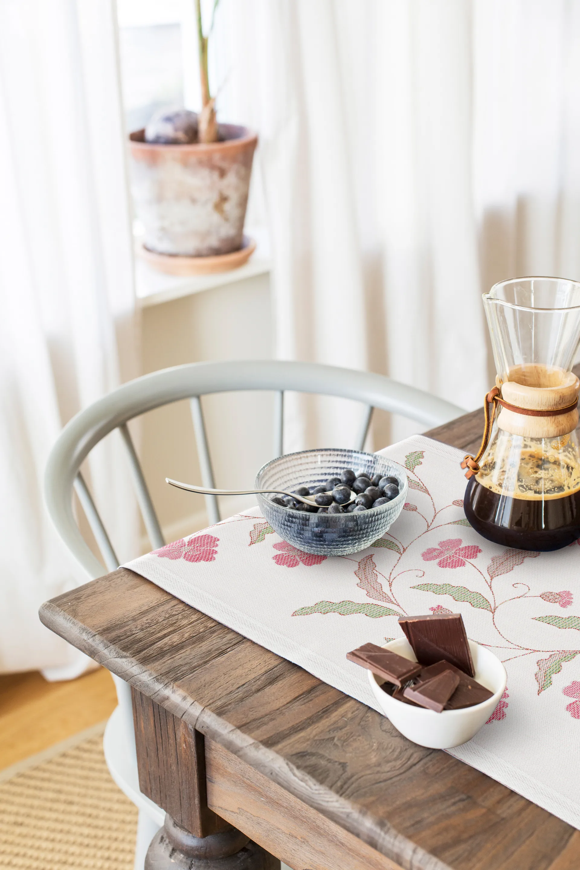 Camino de mesa Vindvallmo, 35x120 cm Ekelund Linneväveri