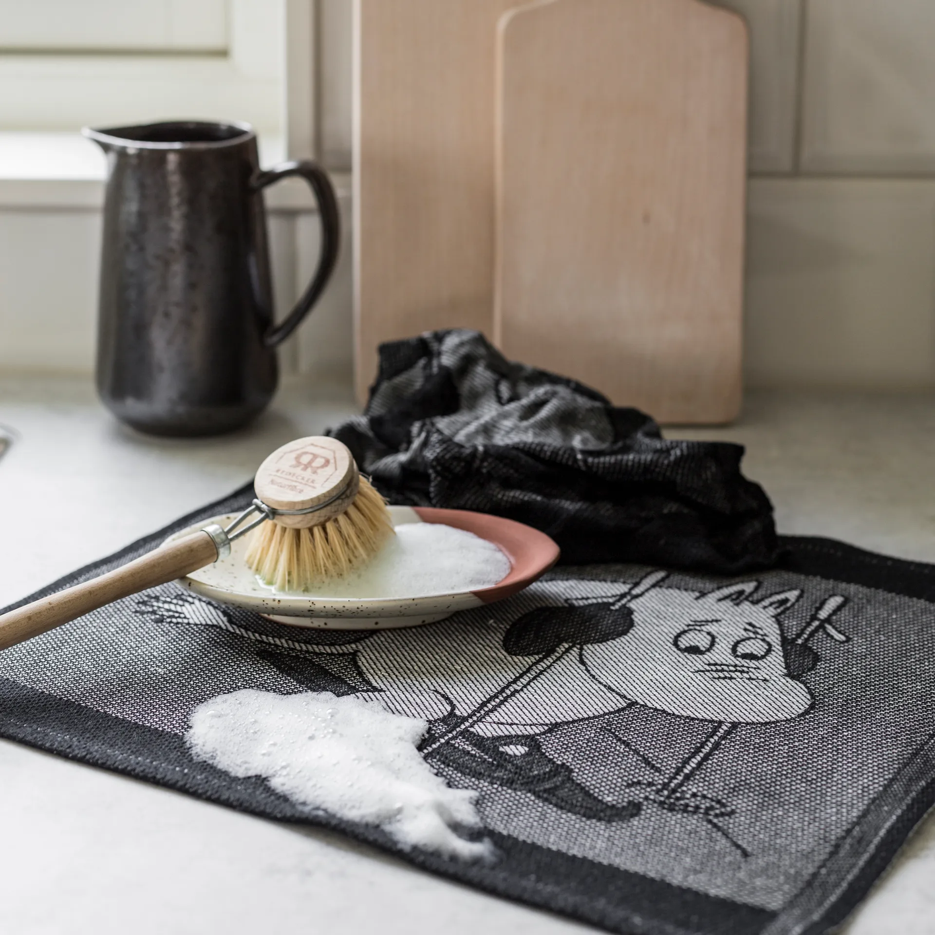 Toalla para platos Skiing 28x35 cm, negro Ekelund Linneväveri