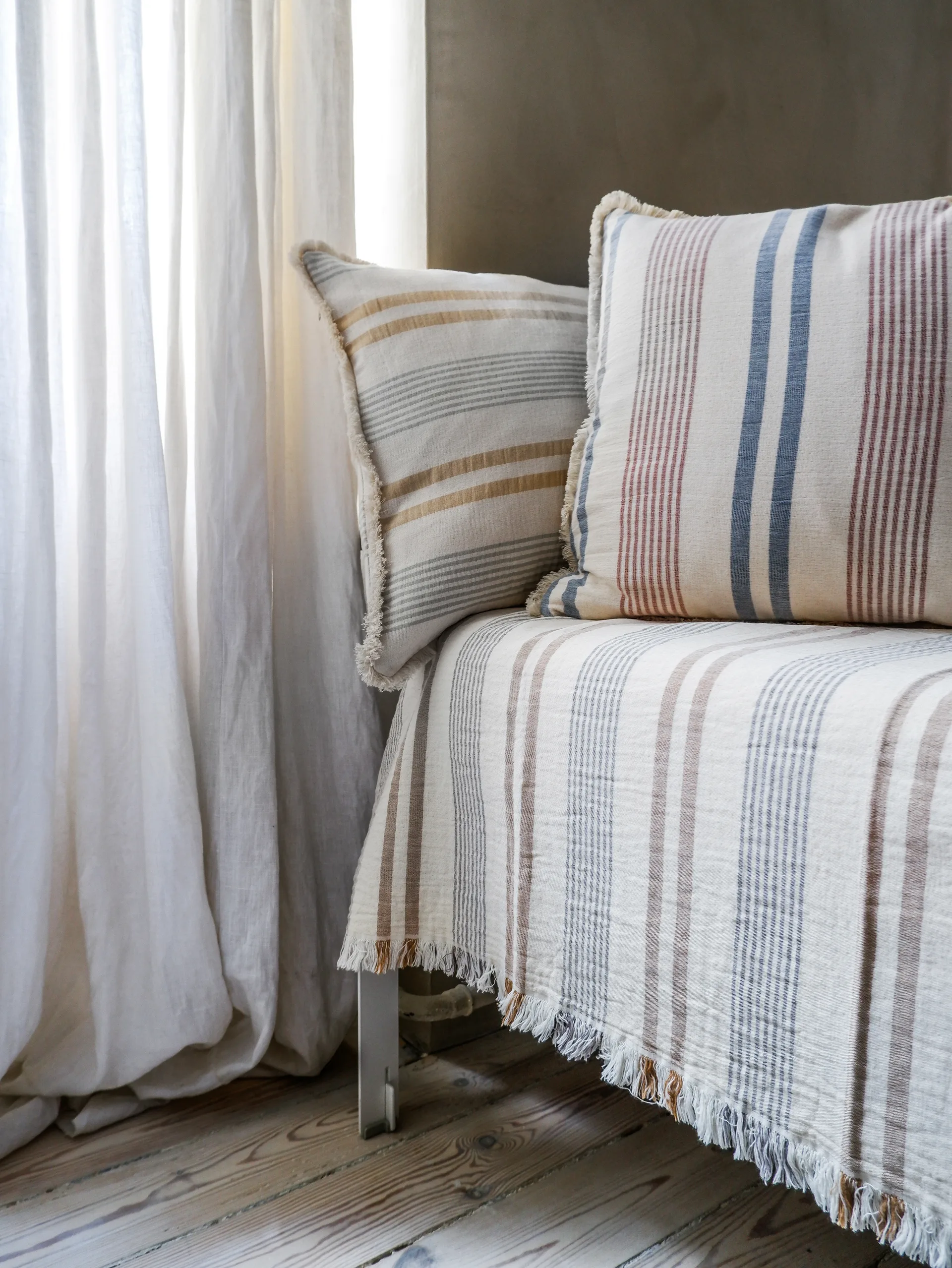 Funda de cojín Iris 50x50 cm, Blue-Rusty red Elvang Denmark