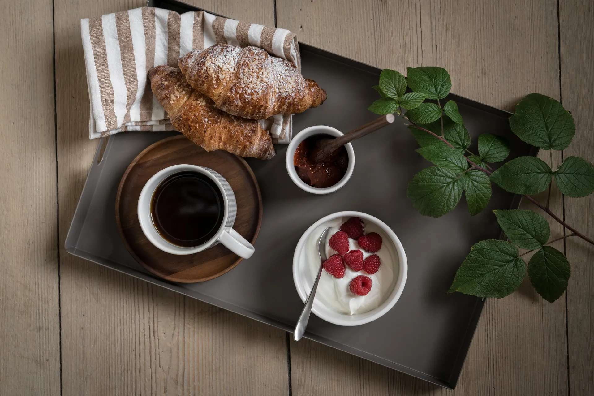 Bandeja de madera Ernst, Acacia, Ø16,5 cm ERNST