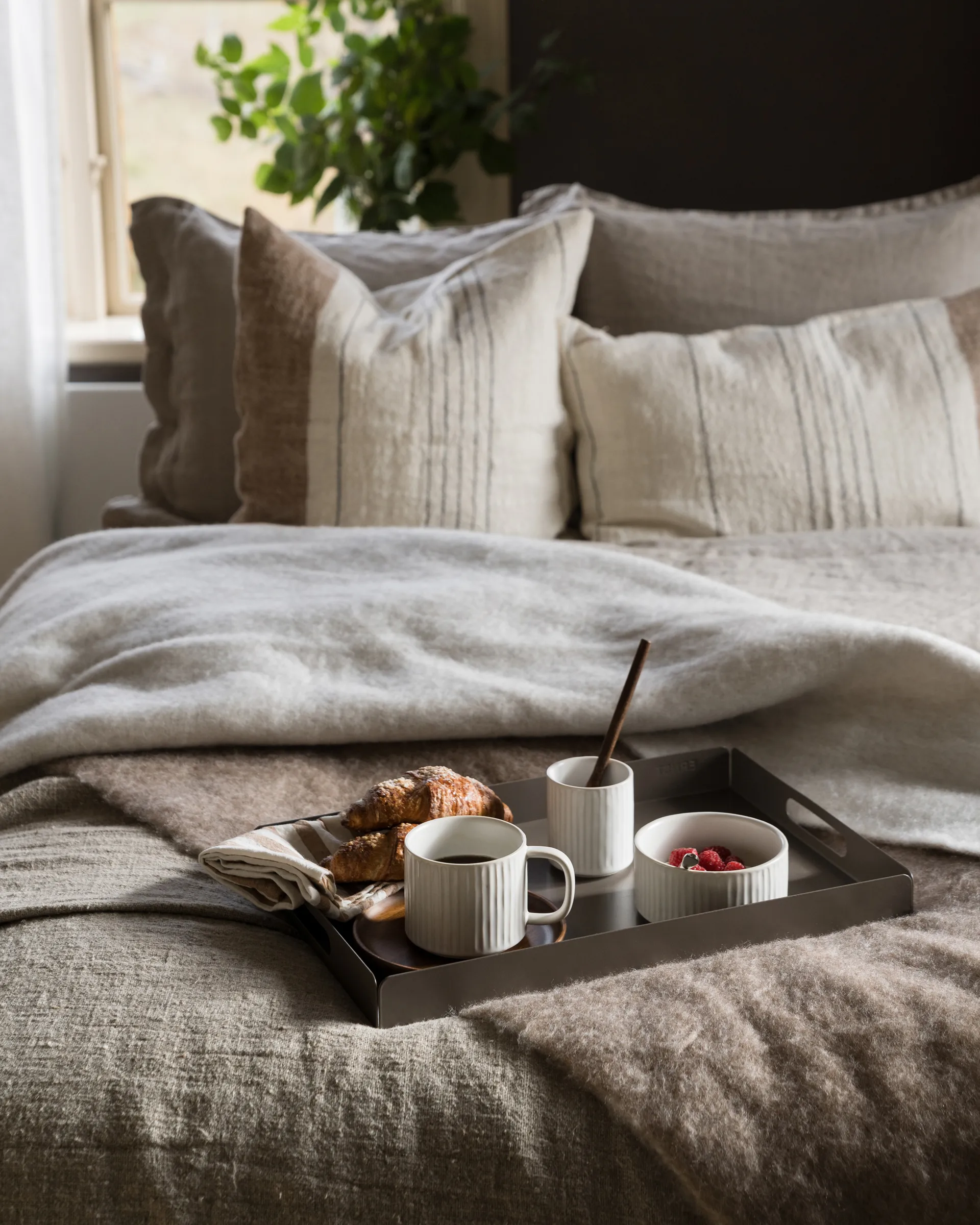 Bandeja metal Ernst 30x45 cm, Topo ERNST