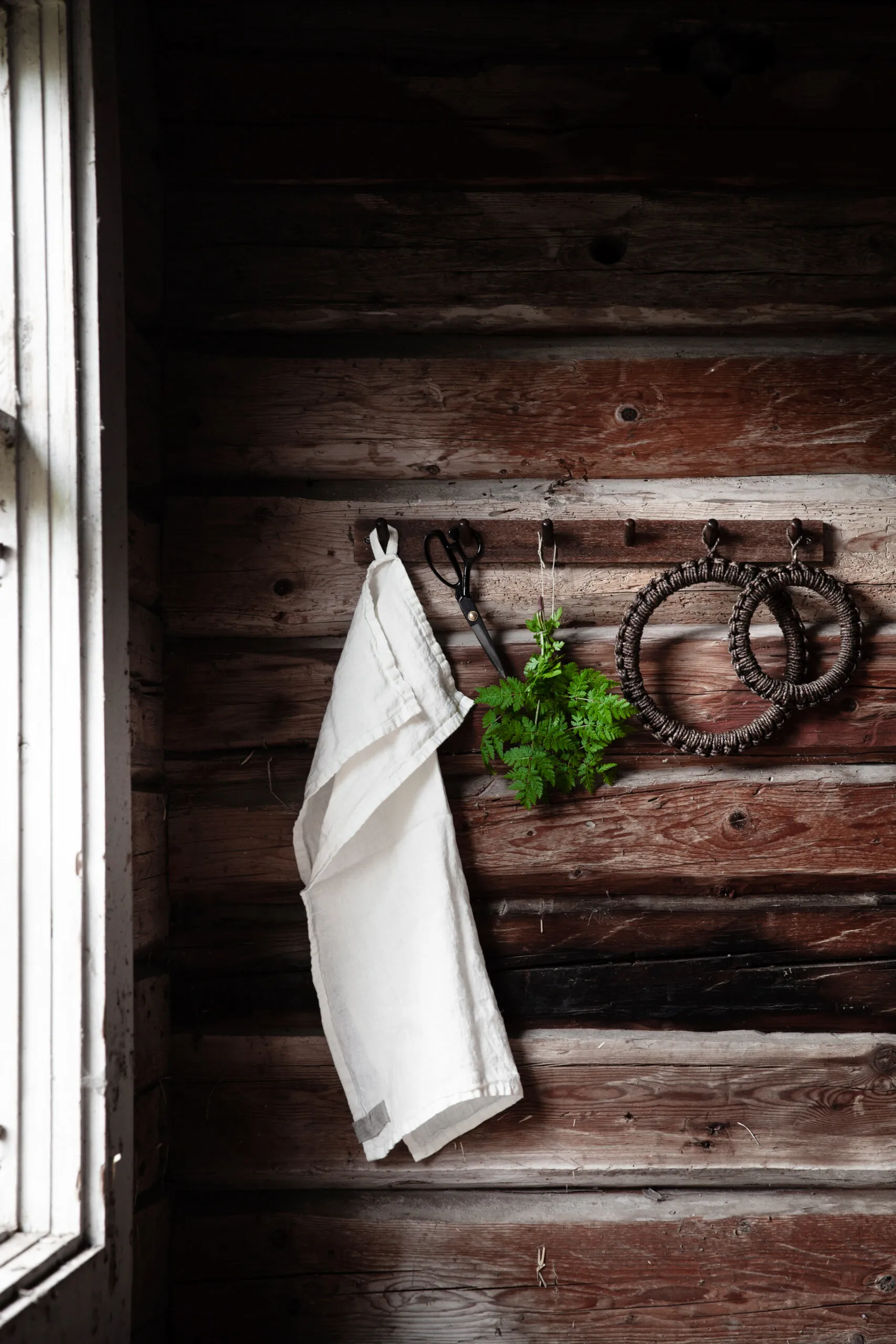 Colgador de 6 ganchos Ernst, marrón ERNST