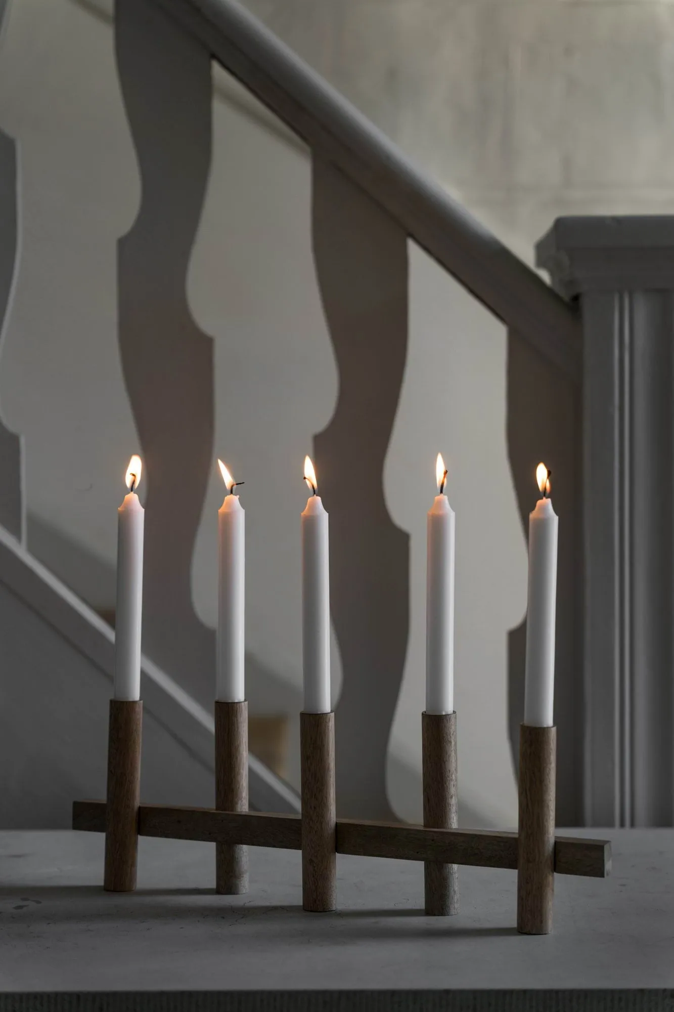 Ernst candelabro para 5 velas, Madera clara ERNST
