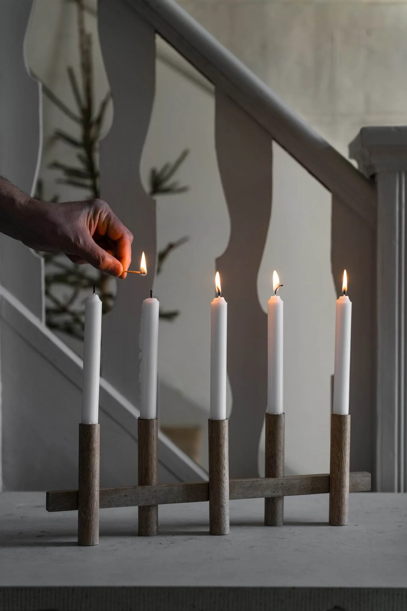 Ernst candelabro para 5 velas, Madera clara ERNST