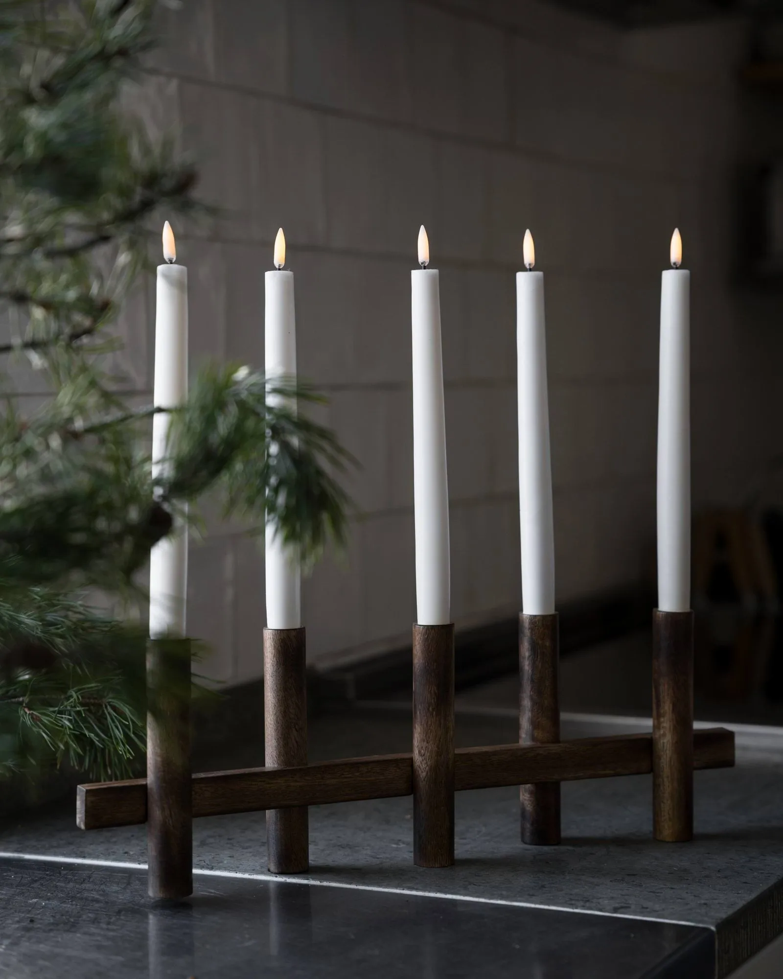 Ernst candelabro para 5 velas, Madera oscura ERNST