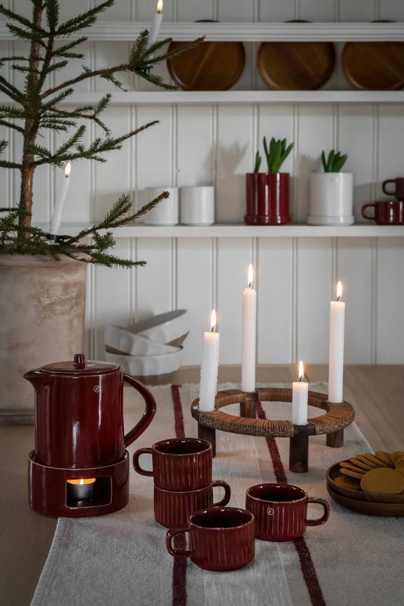 Ernst candelabro redondo para 4 velas, Madera oscura ERNST
