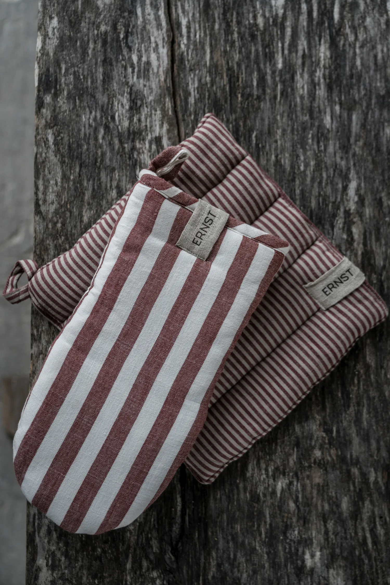 Guante de horno Ernst de rayas anchas, Rojo-blanco ERNST