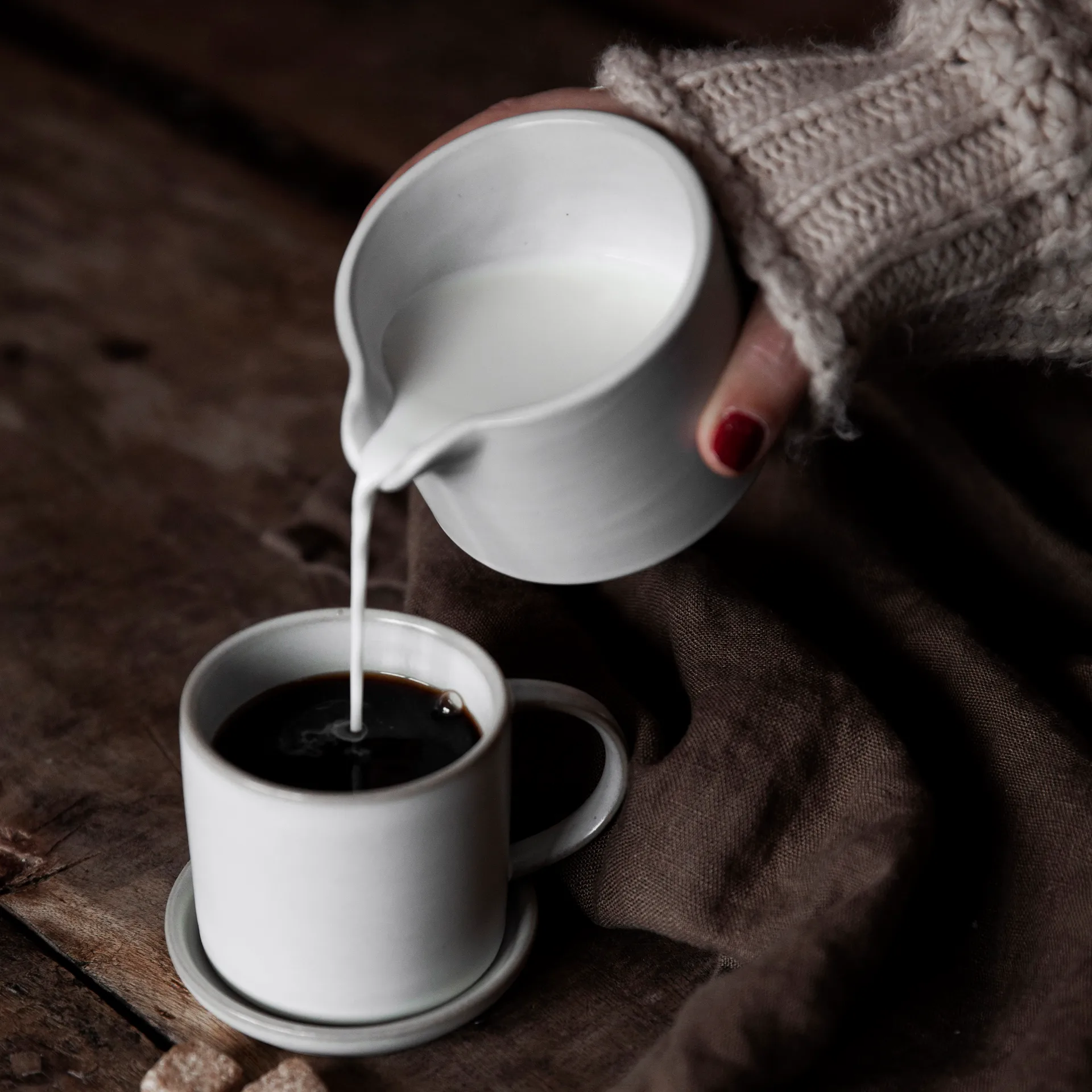 Jarra de leche Ernst 7 cm, blanco-puntos ERNST