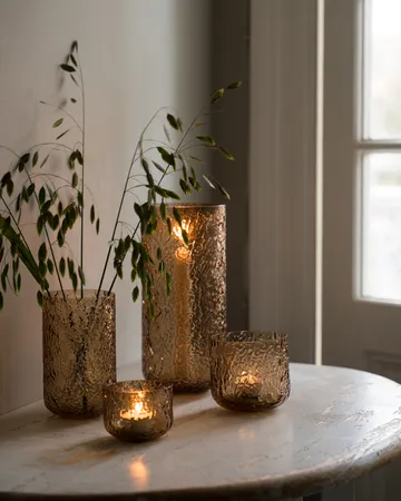 Jarrón/portavelas con patrón Ernst - Ámbar, Ø9 × 15 cm - ERNST