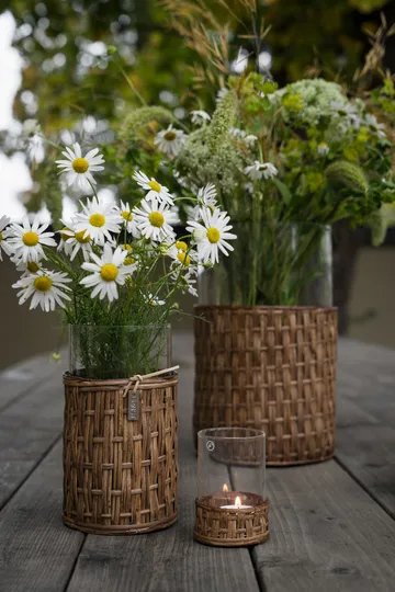 Jarrón/portavelas Ernst en cesta - Marrón oscuro, Ø7×8,5 cm - ERNST