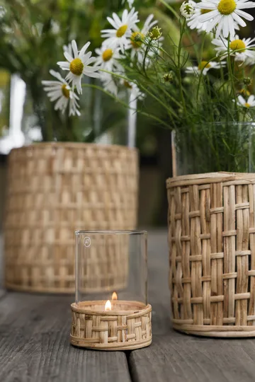 Jarrón/portavelas Ernst en cesta - Natural, Ø7×8,5 cm - ERNST