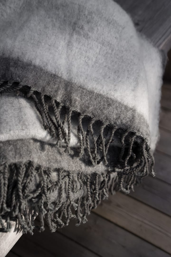 Manta Ernst con flecos 130x170 cm, Gris oscuro-blanco ERNST