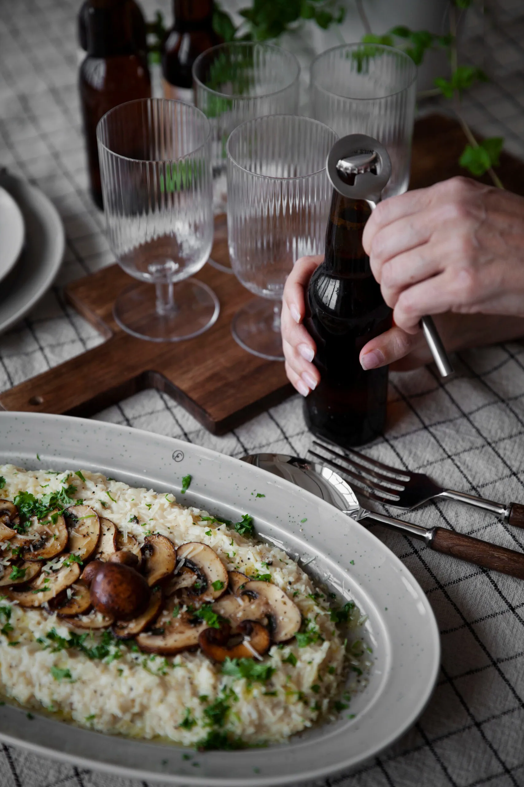 Mantel de mesa Ernst a cuadros 145x300 cm, Negro natural ERNST