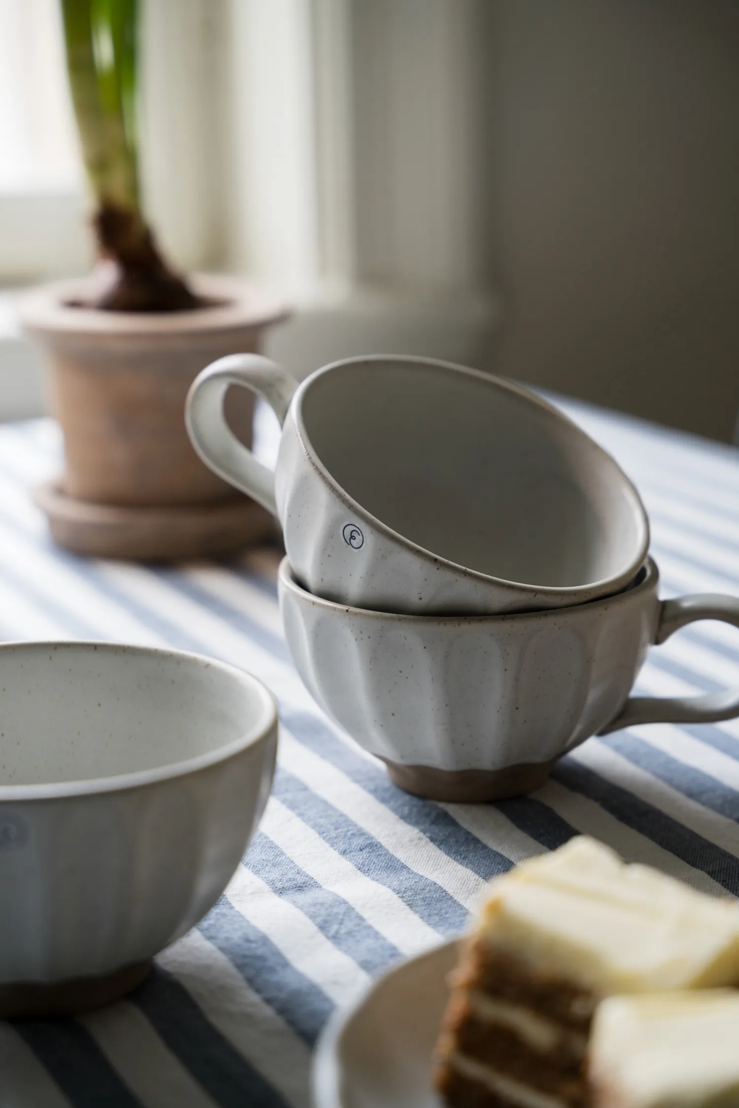 Mantel Ernst a rayas 145x300 cm, Azul y blanco ERNST