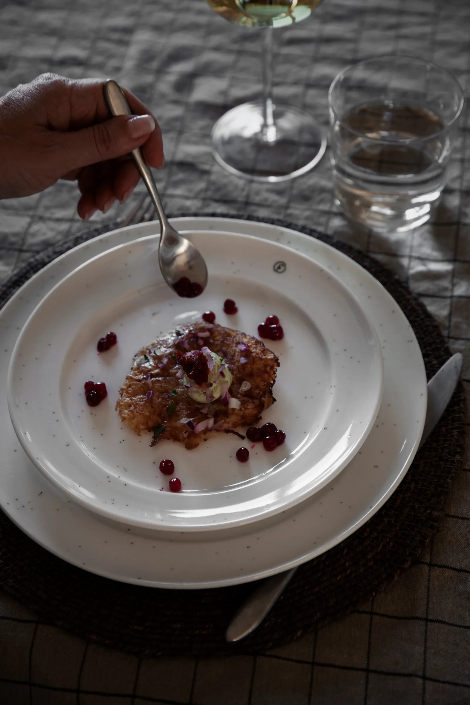 Plato Ernst Ø22 cm, Vainilla ERNST