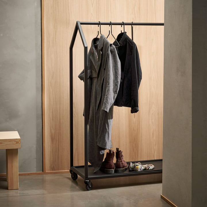 Burro de ropa Clothing House, Negro Essem Design