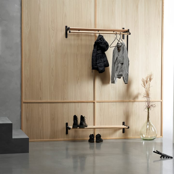 Estante sombrerero Nostalgi 291 100 cm, roble-negro Essem Design