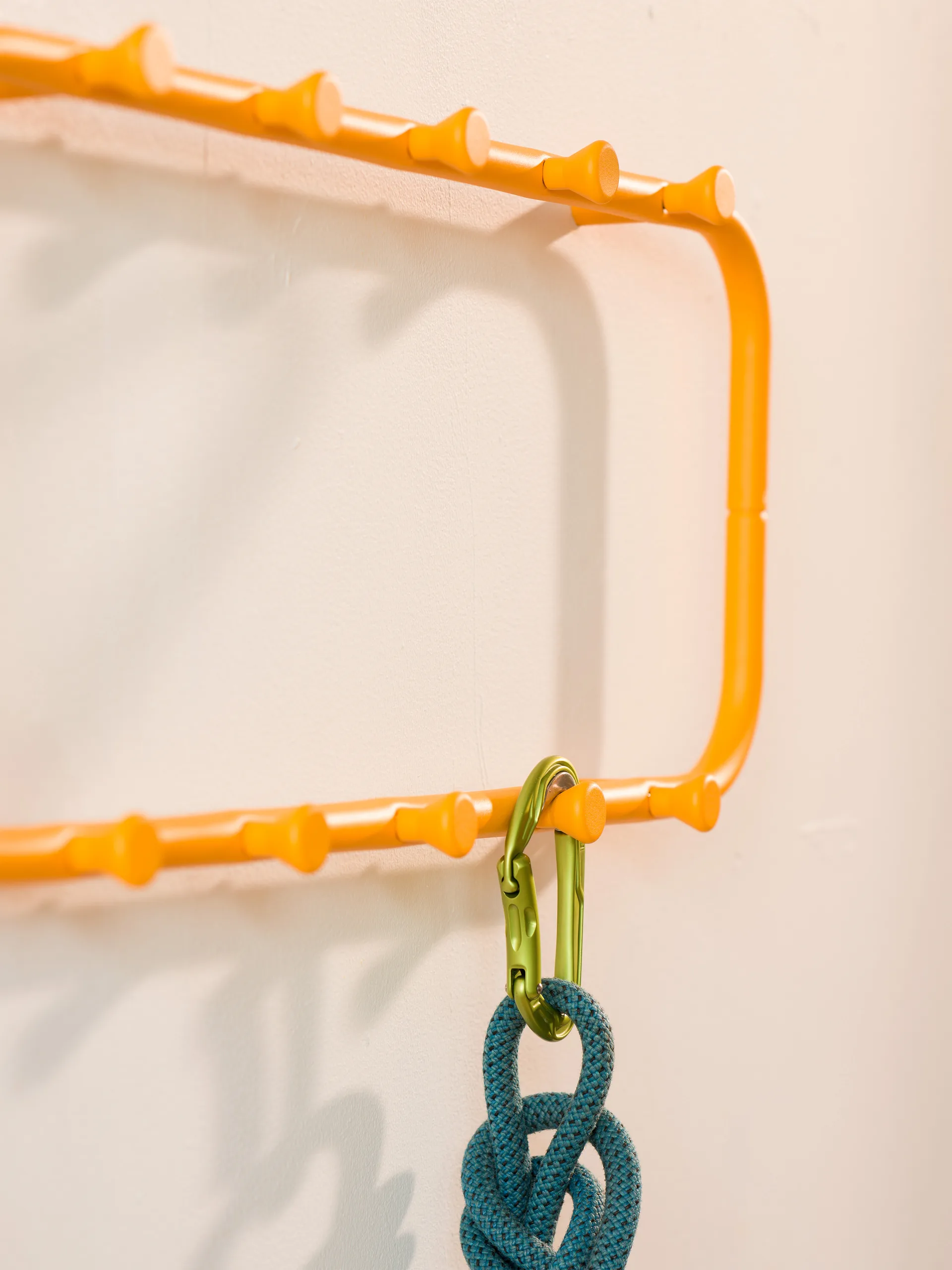 Perchero Classic 120 cm, Sun yellow Essem Design