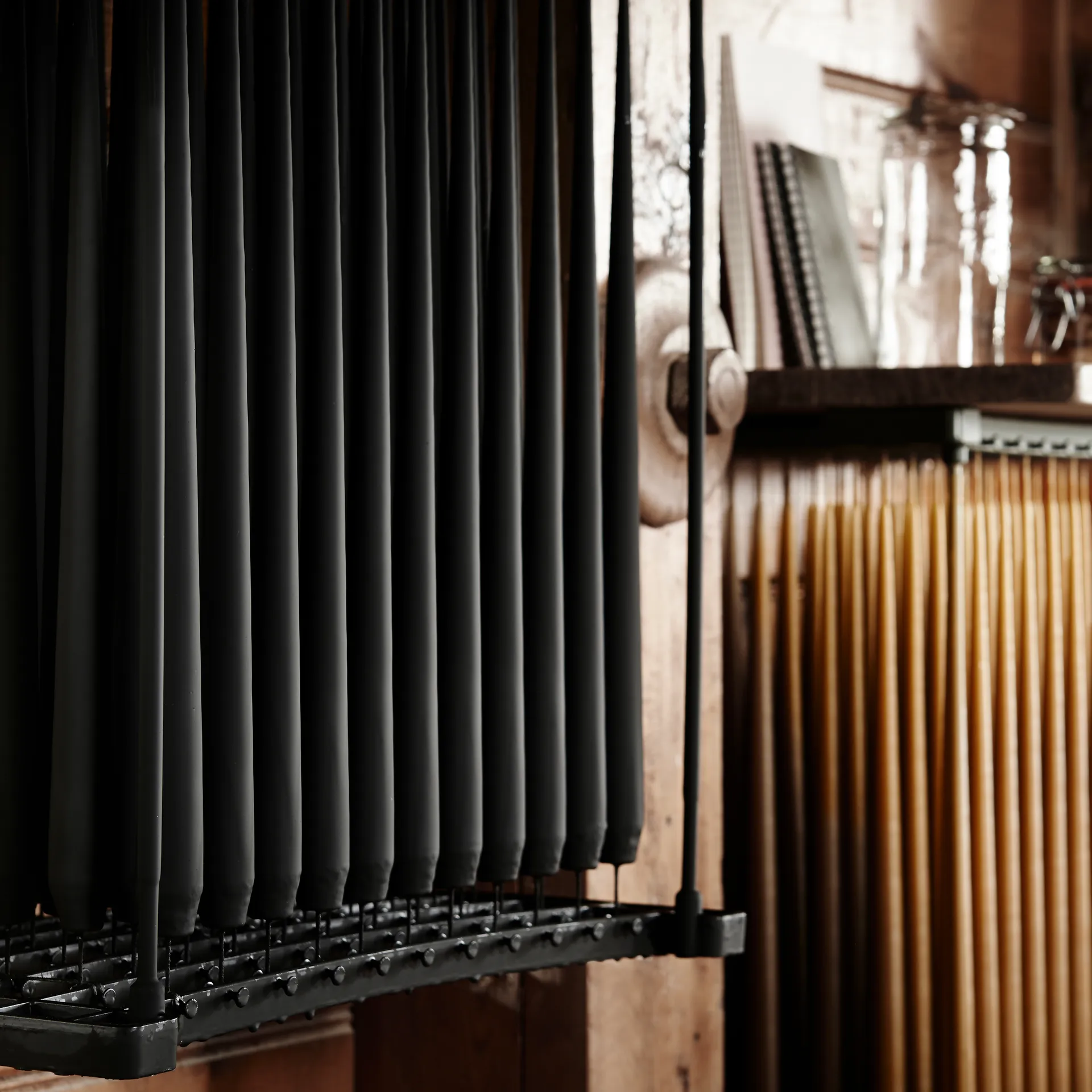 ester & erik 4 Velas mate, raw black, 32 cm ester & erik