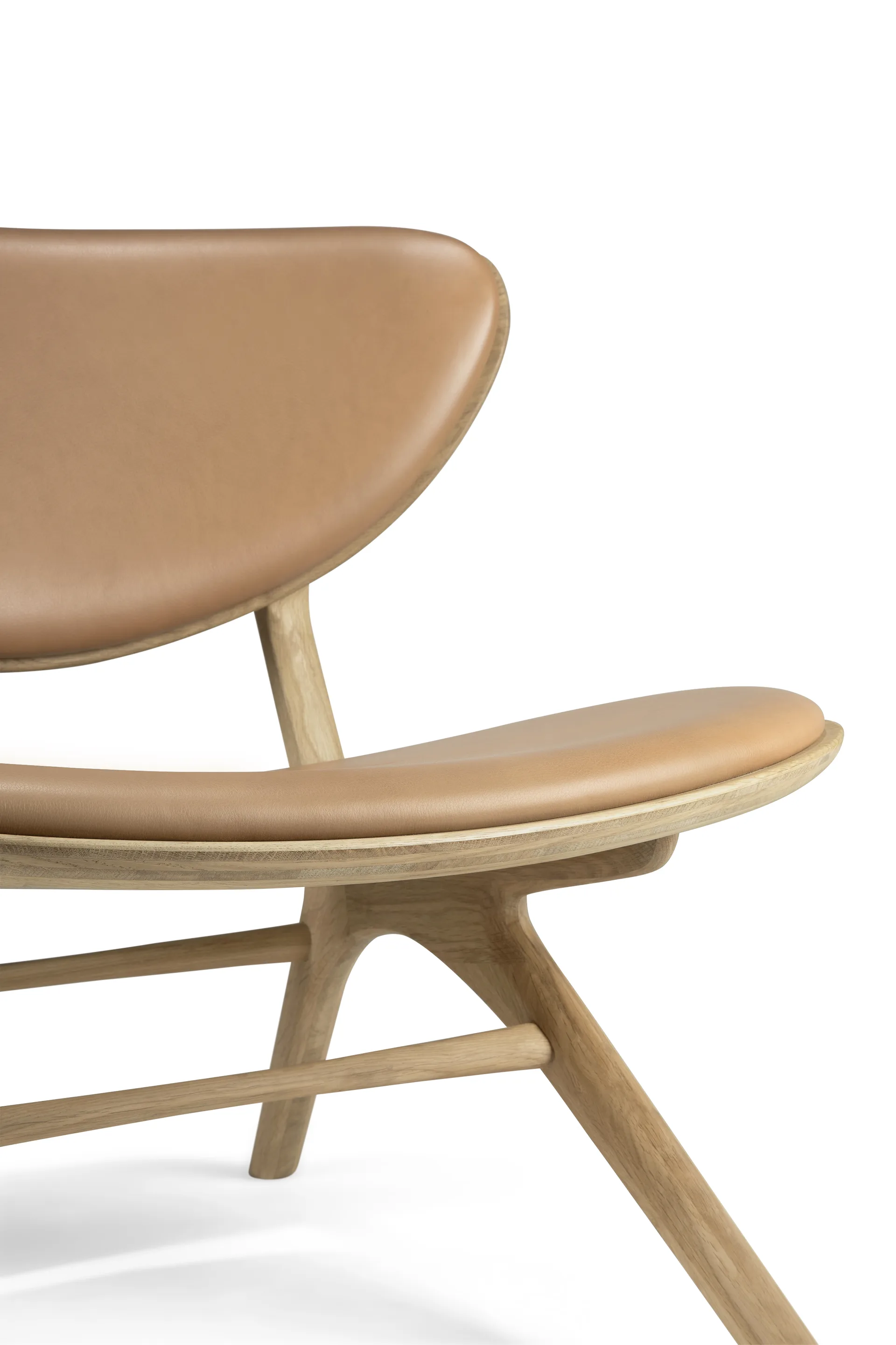 Butaca Lounge Eye, Roble lacado-cuero Sienna Ethnicraft