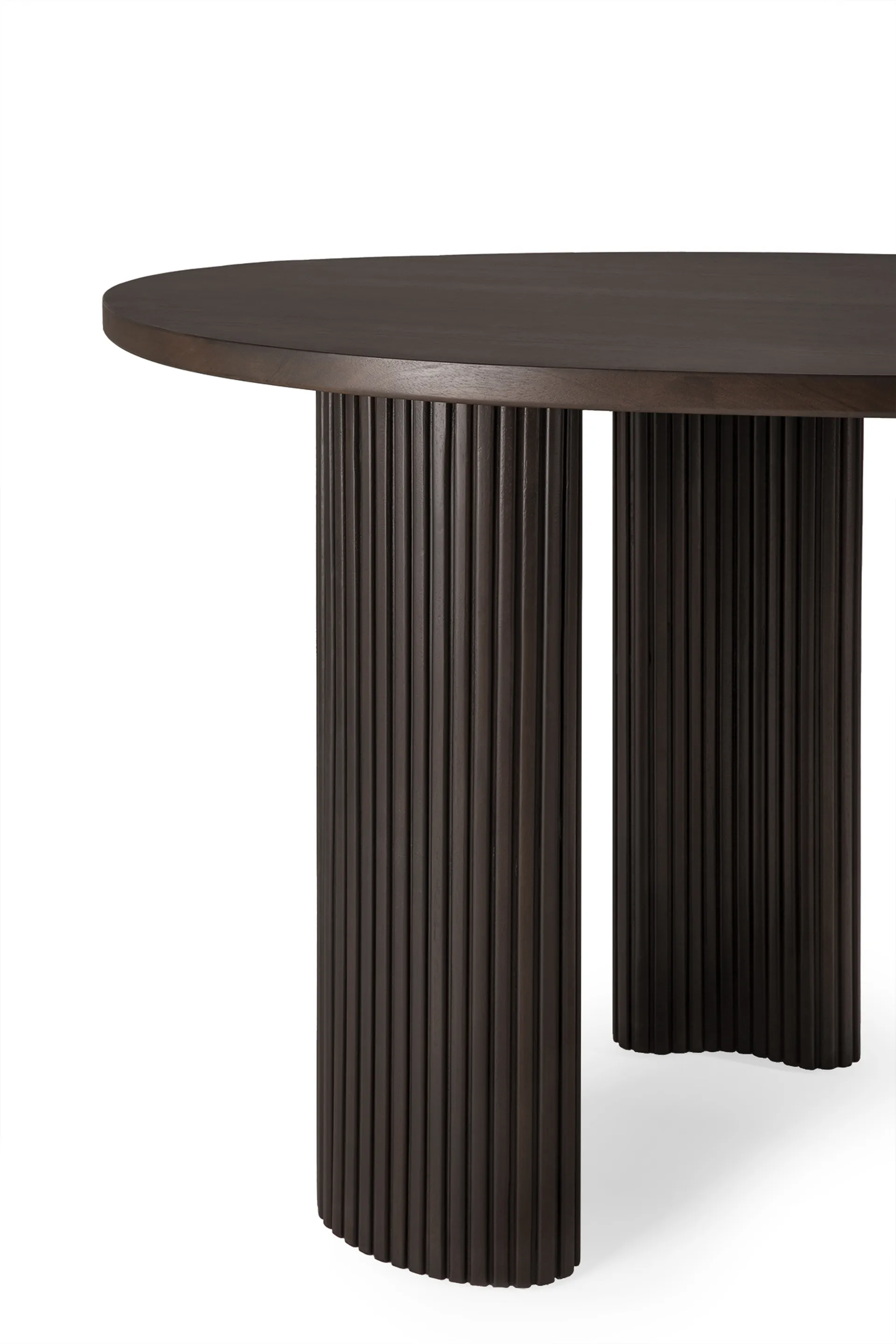 Escritorio Boomerang, Caoba teñida en marrón oscuro, 160x83x76 cm Ethnicraft