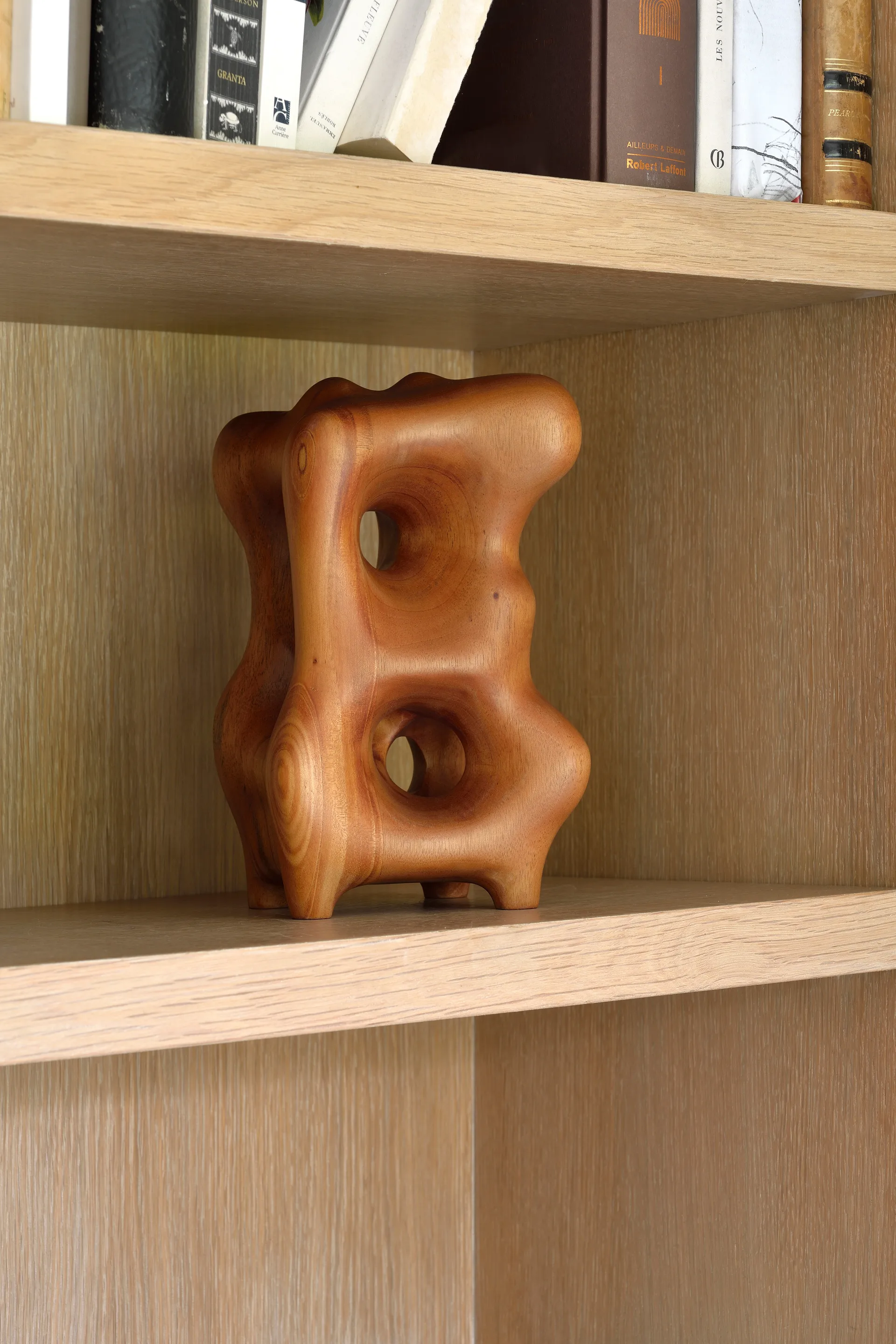 Escultura Organic 22 cm, Varnished mahogany Ethnicraft