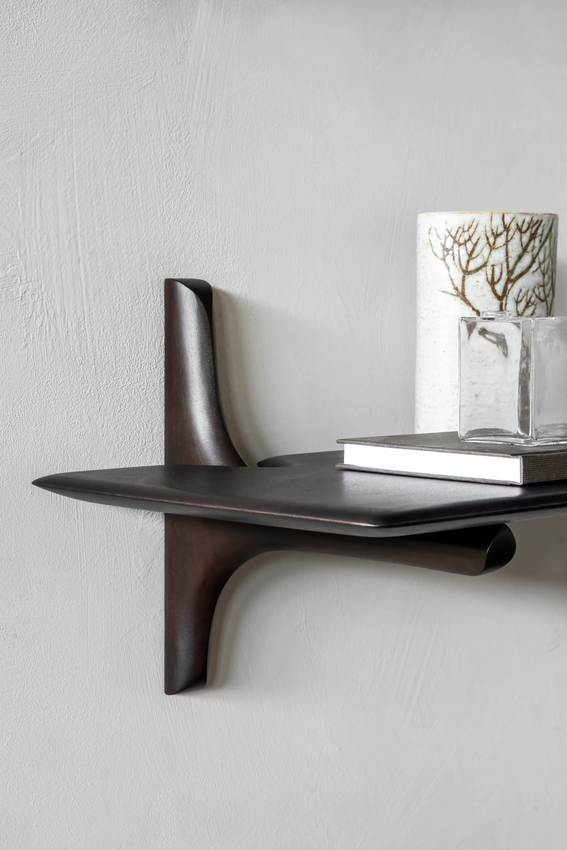 Estantería de pared PI, Caoba dark brown 100 cm Ethnicraft