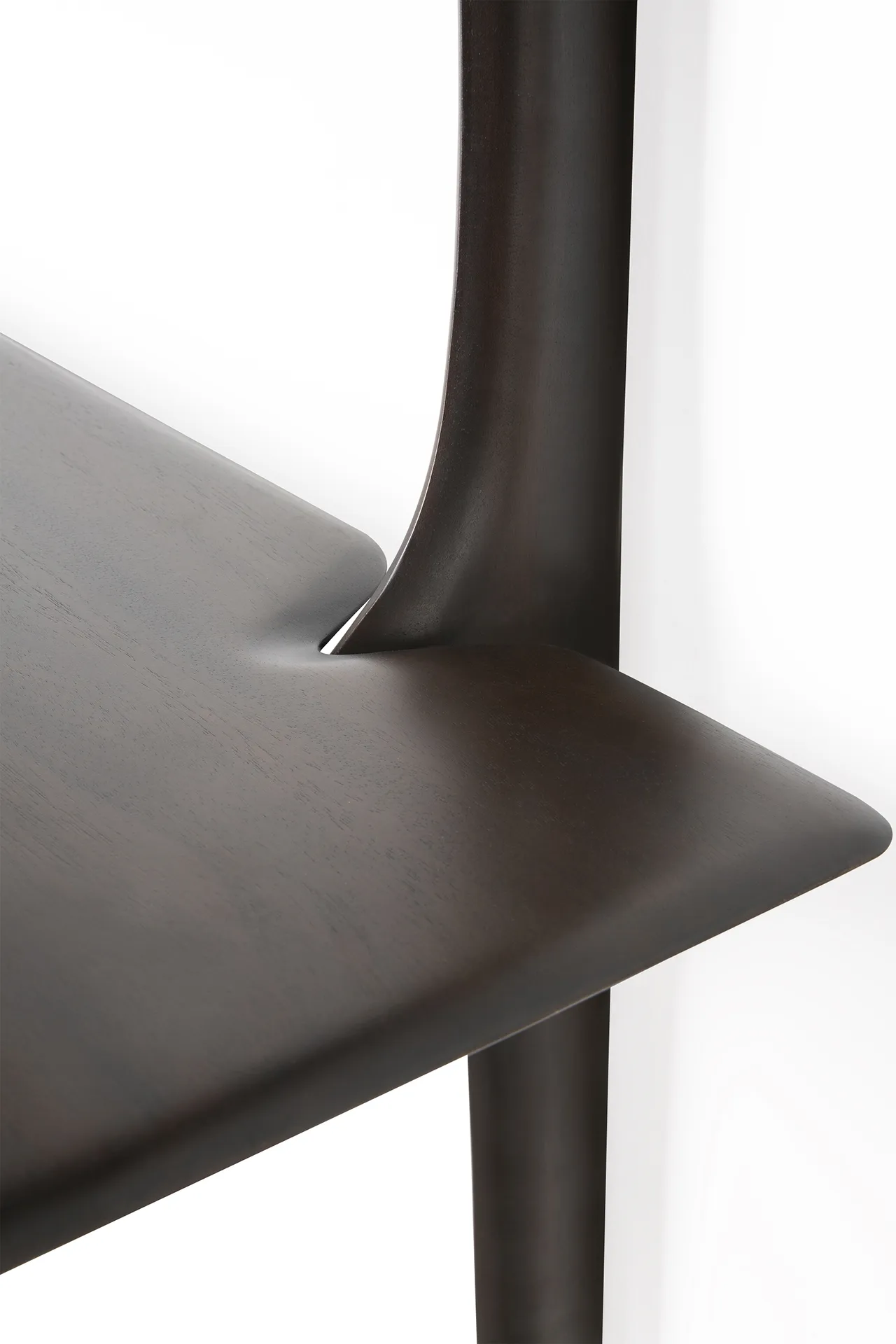 Estantería de pared PI, Lackad mahogny-3 estantes-dark brown Ethnicraft