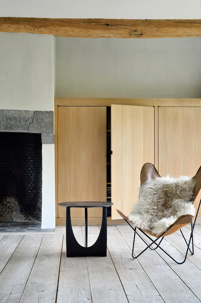 Mesa auxiliar Geometric, Roble negro Ø51 Ethnicraft