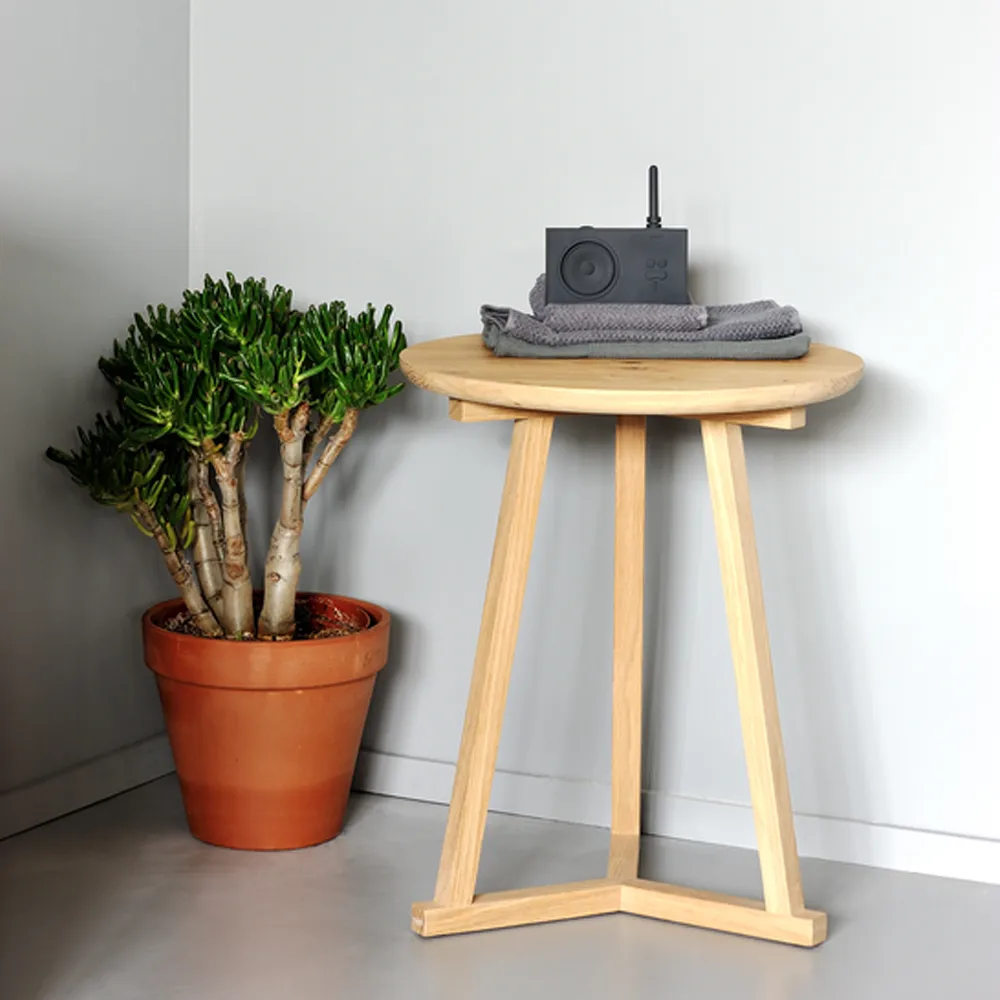 Mesa auxiliar Tripod, Oak-Wax oil small 56x46 cm Ethnicraft