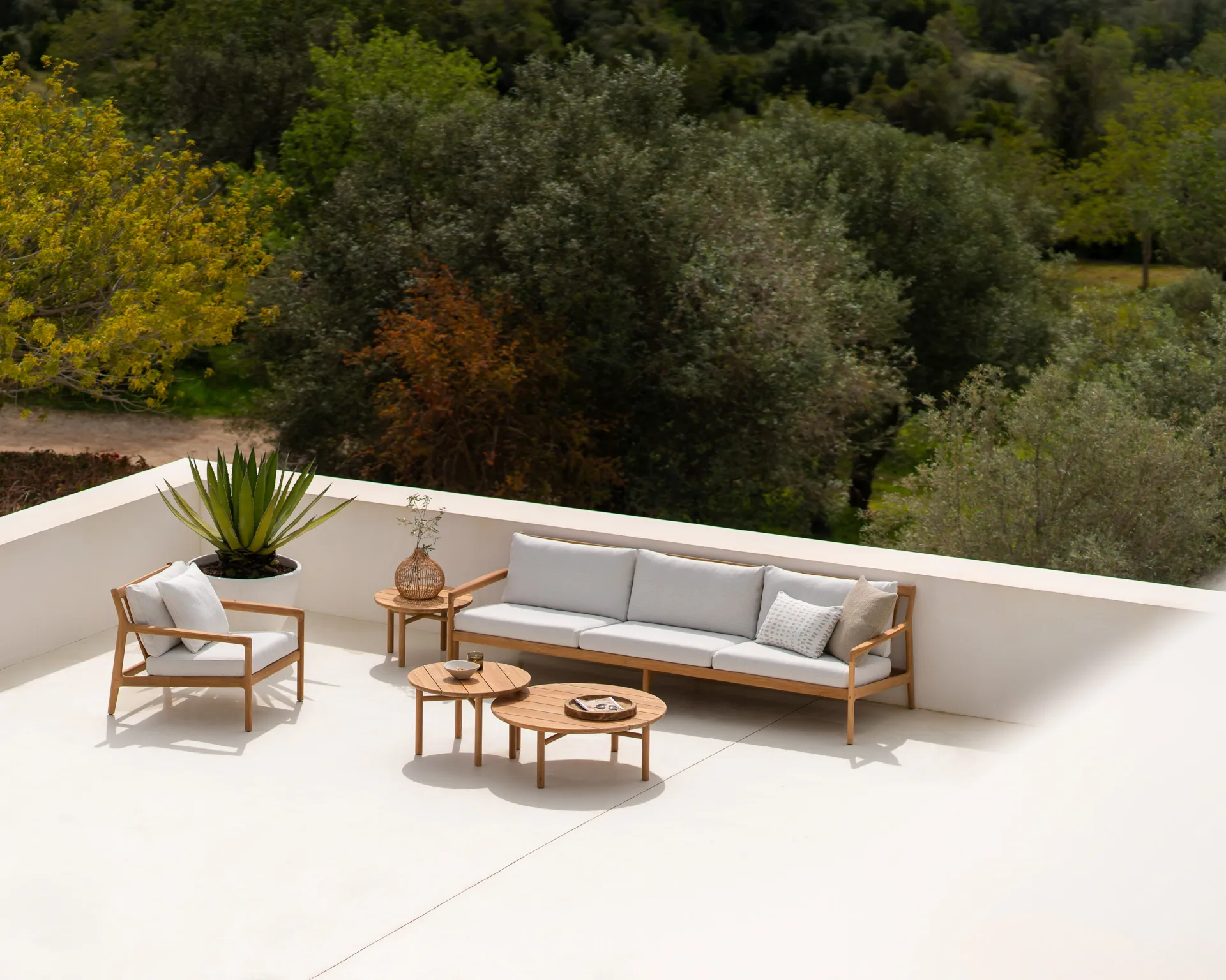 Mesa de centro Quatro outdoor teak, Ø59 cm Ethnicraft