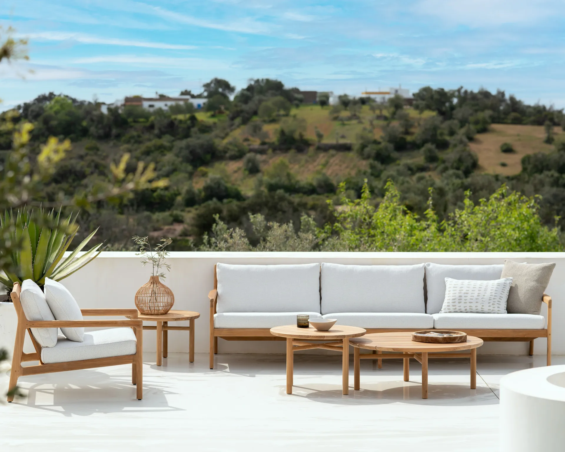 Mesa de centro Quatro outdoor teak, Ø59 cm Ethnicraft