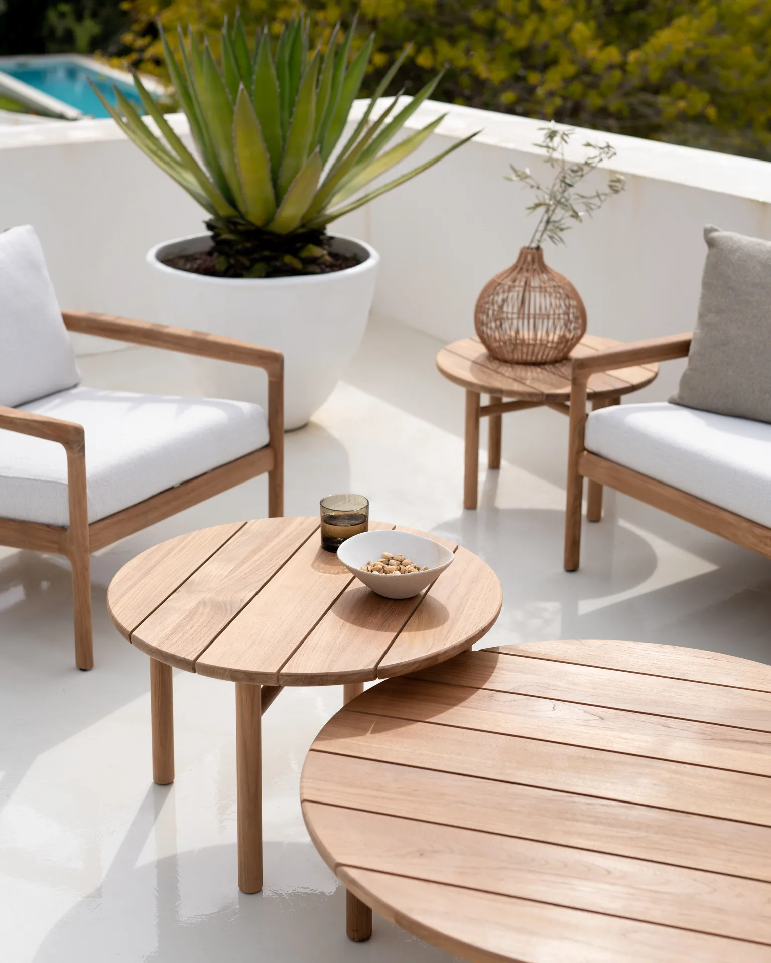 Mesa de centro Quatro outdoor teak, Ø95 cm Ethnicraft
