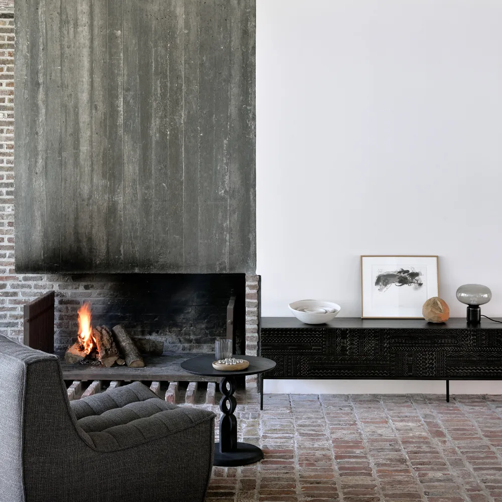 Mueble multimedia Tabwa , Teca negra 51x160 cm Ethnicraft