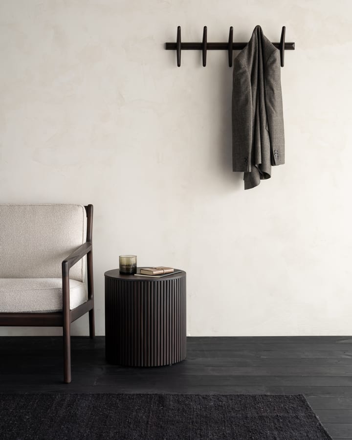 Percha PI 70m, Caoba teñida de marrón oscuro Ethnicraft