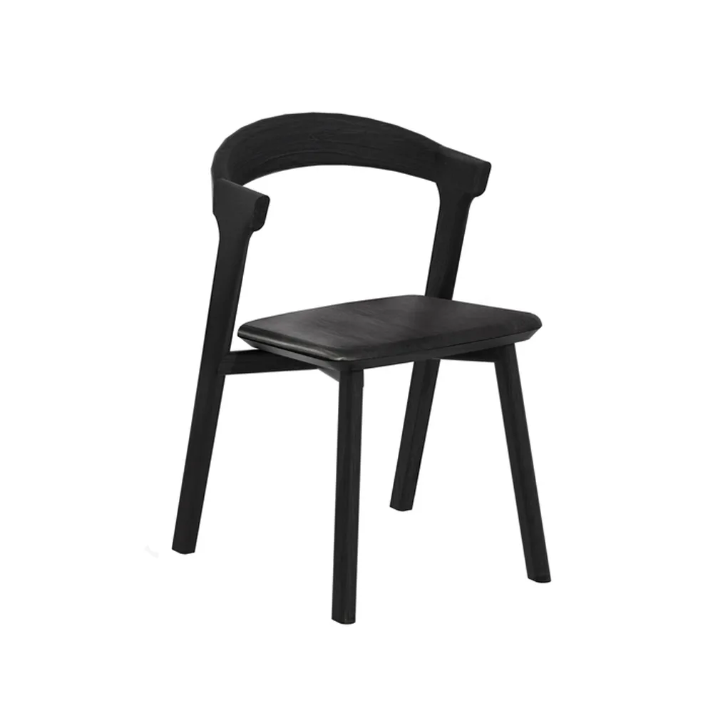 Silla con asiento de cuero Bok , Roble teñido negro-cuero negro Ethnicraft