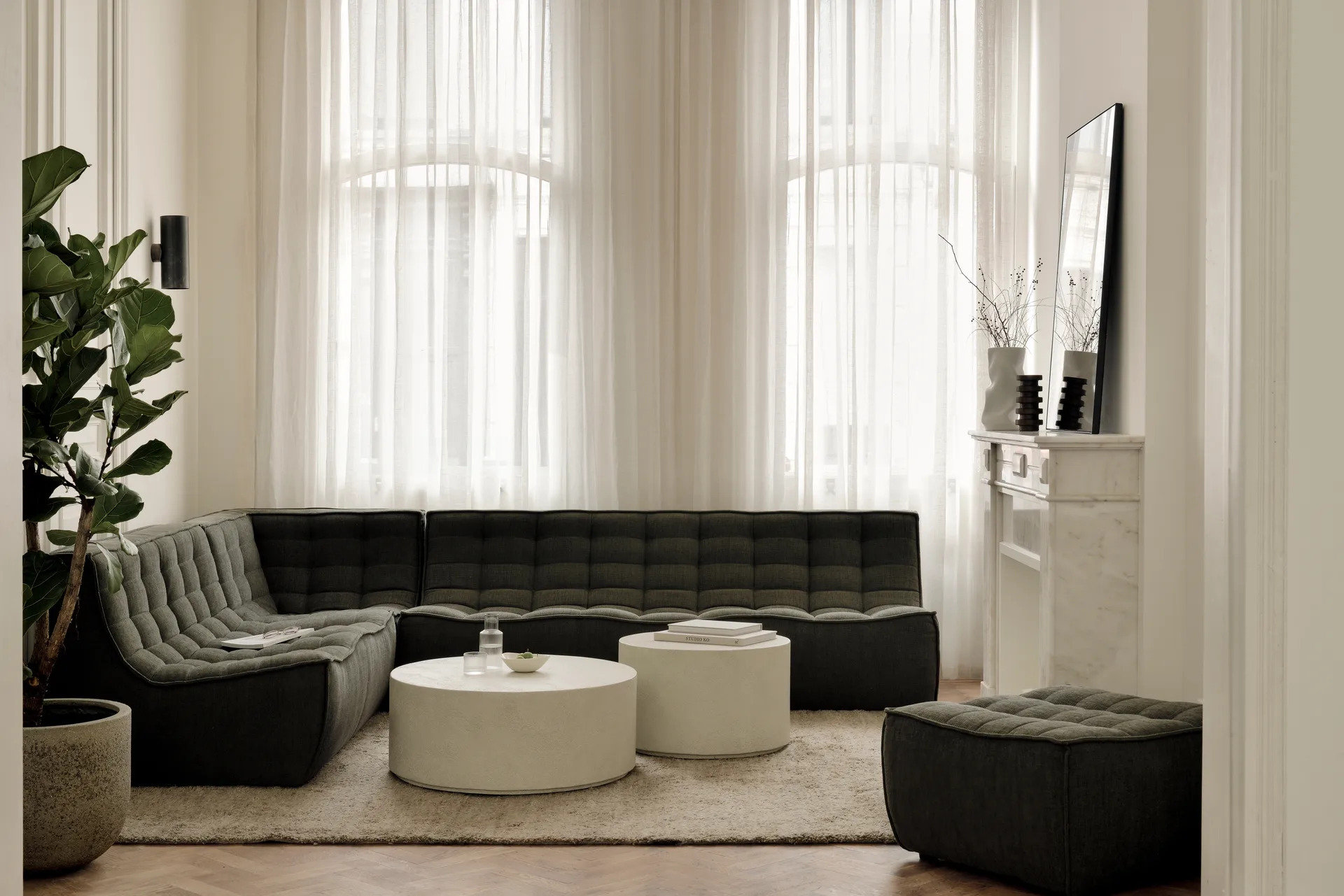 Sofá esquinero modular N701 esquina redondeada, tela Moss Eco, 330x260 cm,  Ethnicraft