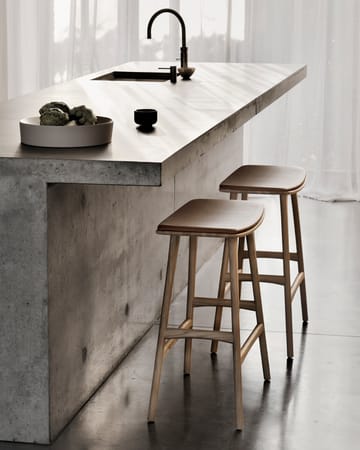 Taburete alto Osso Counter 67 cm - Lackad ek - Ethnicraft