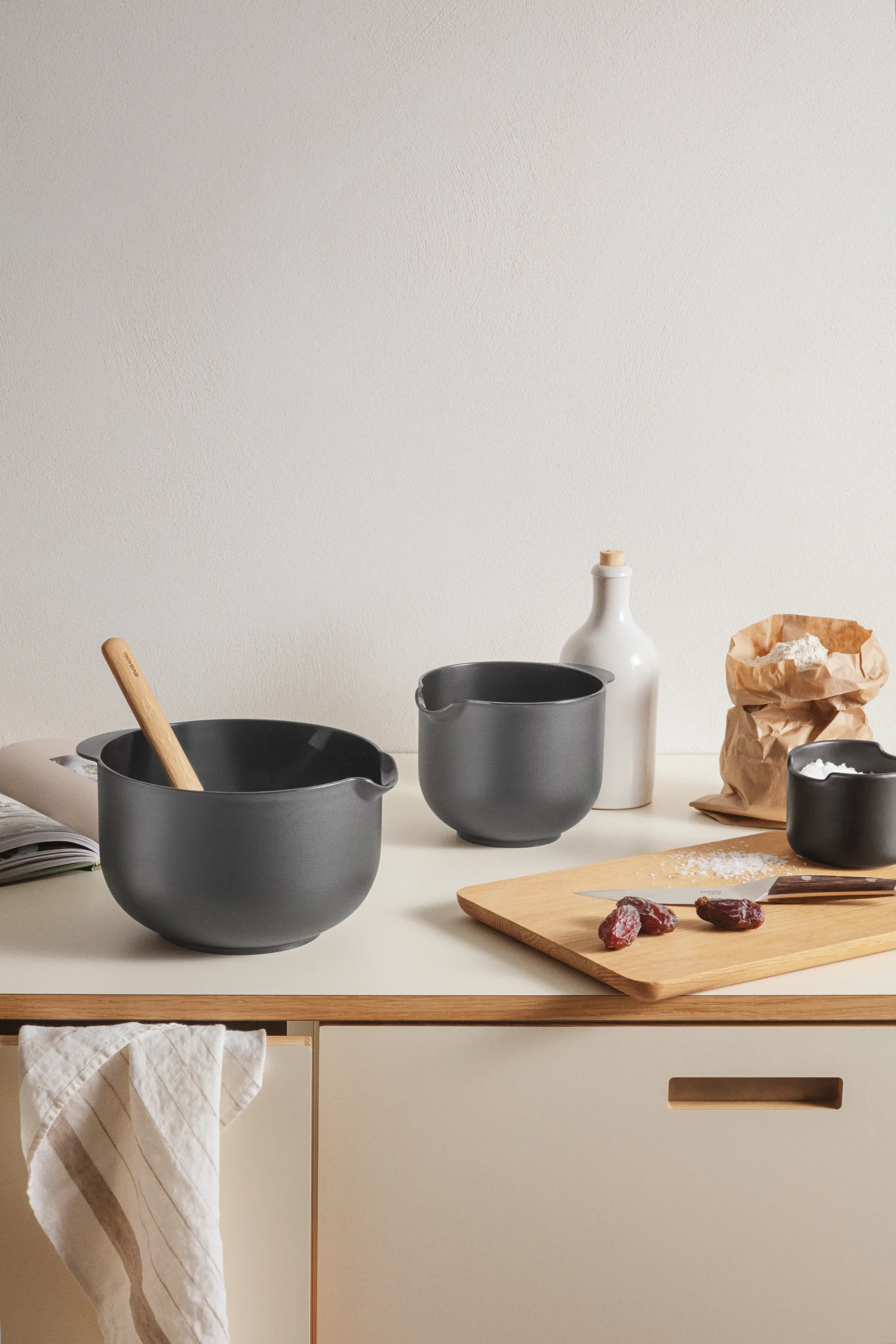 Cuencos para mezclar Eva Trio, Grey, 3 piezas Eva Solo