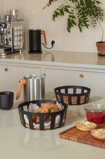 Panera Nordic kitchen - Black, large, Ø24,5 cm - Eva Solo