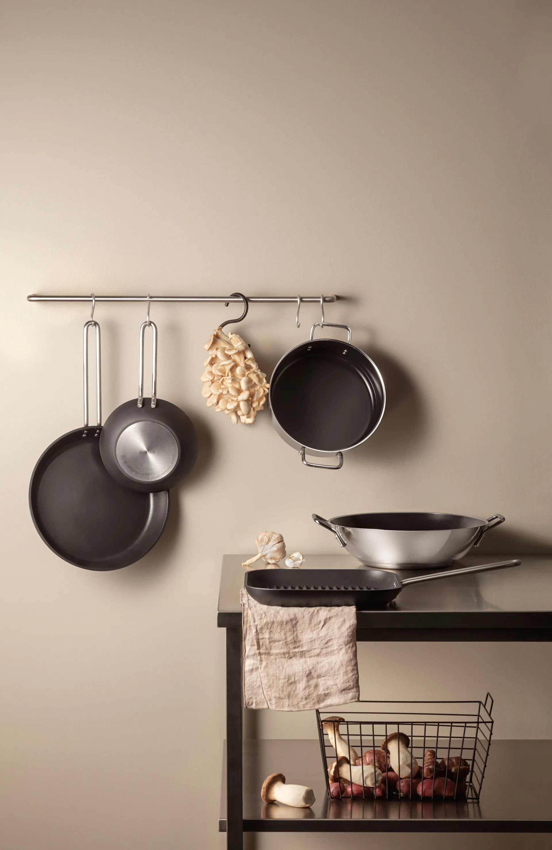 Sartén wok cerámica Eva Trio Stainless Steel Slip-Let, 32 cm Eva Solo