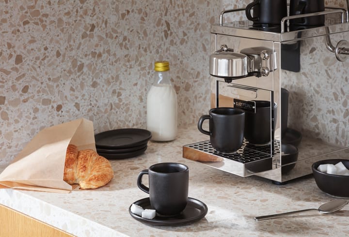 Taza espresso y platillo Nordic Kitchen, Negro Eva Solo