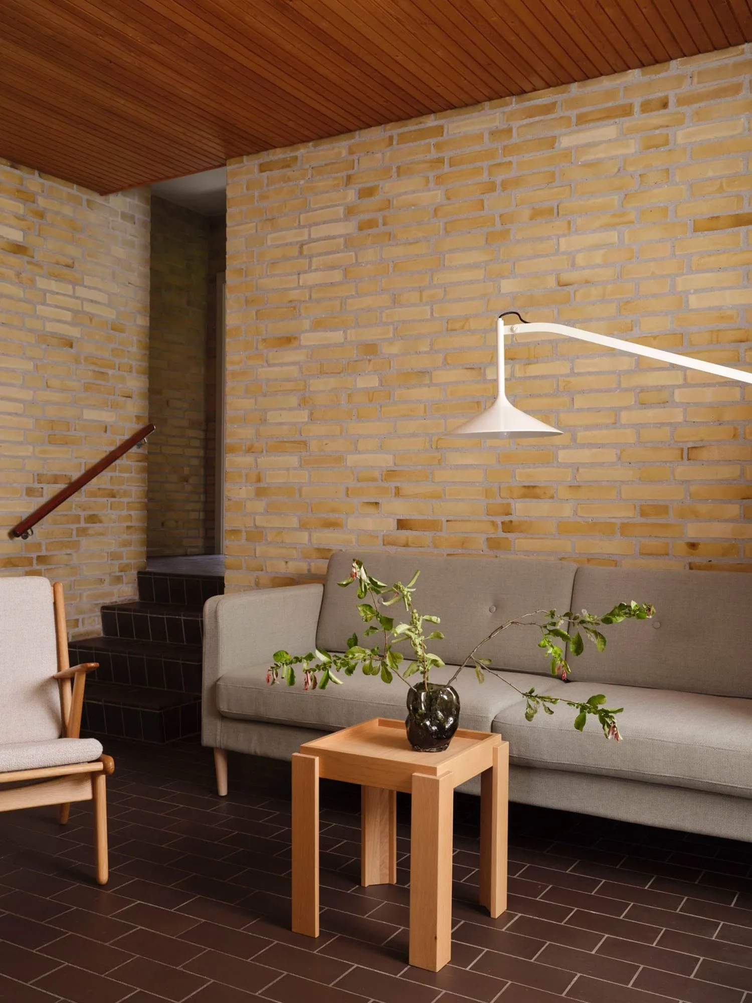 Aplique de pared U17 Hasle, Oyster white, 134 cm FDB Møbler