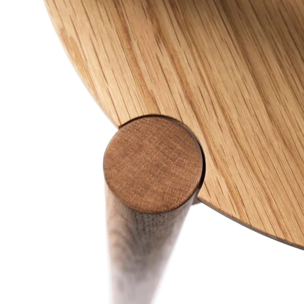 Mesa de centro D102 Søs Ø85 cm, Roble macizo aceitado FDB Møbler