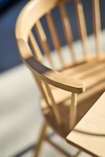 Silla J18 - Oak brown oiled - FDB Møbler
