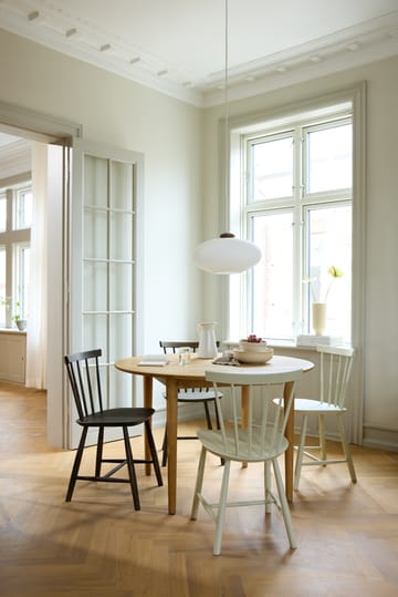 Silla J46 - Beech violet hair painted - FDB Møbler