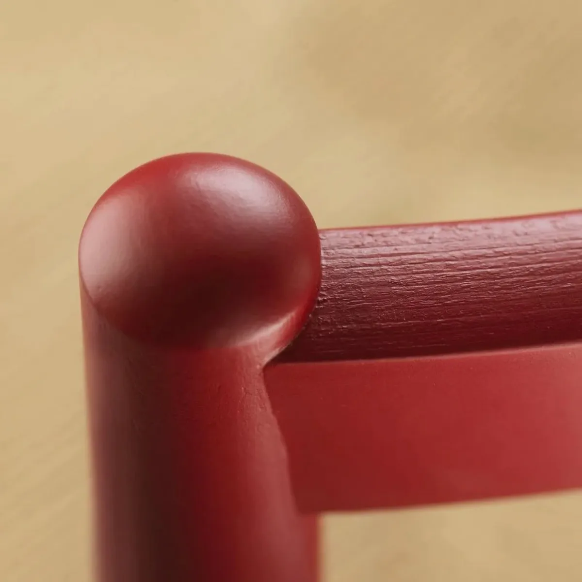 Silla J80, Beech-paper cord rojo rubí FDB Møbler